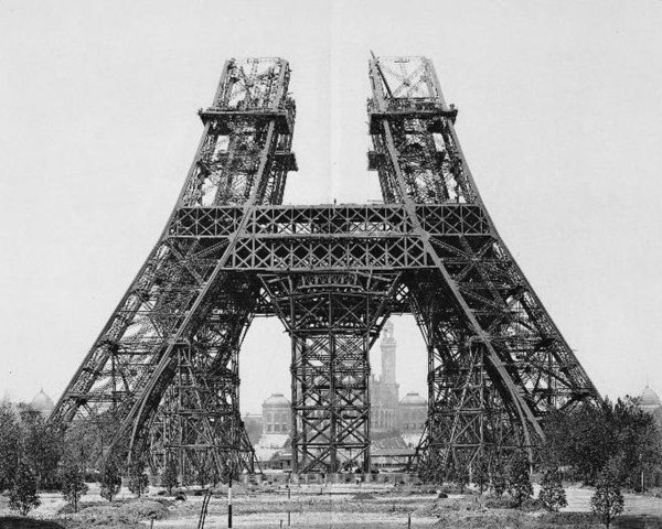 Comment la Tour Eiffel a-t-elle été Inventée ?