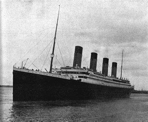 Le Naufrage du Titanic : Le Drame d’un Paquebot Légendaire