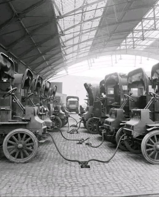 La Première Voiture Électrique de 1884 : Une Révolution Méconnue de l'Histoire Américaine