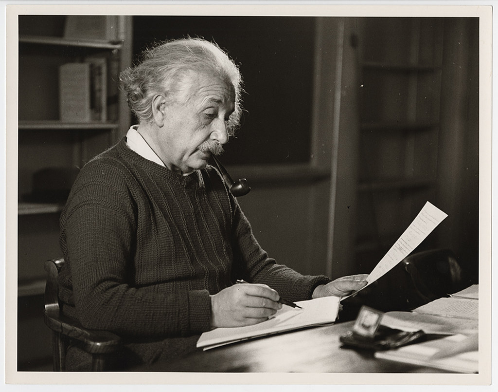 28 Septembre 1922 : Albert Einstein et la Découverte de la Relativité Générale