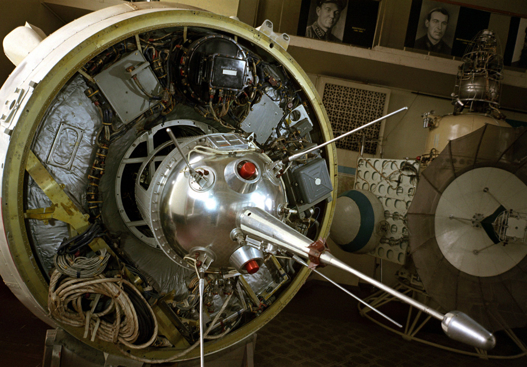 2 Janvier 1959 : La Conquête Lunaire avec le Premier Pas de Luna 1