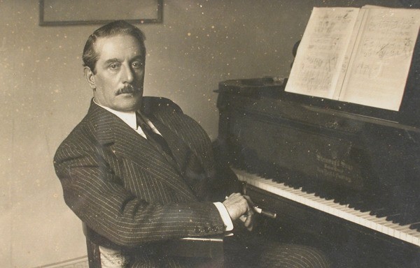29 Novembre 1924 : Adieu à Giacomo Puccini - Un Maître de l'Opéra Italien dont l'Héritage Perdure