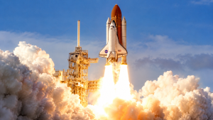 29 octobre 1998 : John Glenn retourne dans l’espace à 77 ans avec Discovery